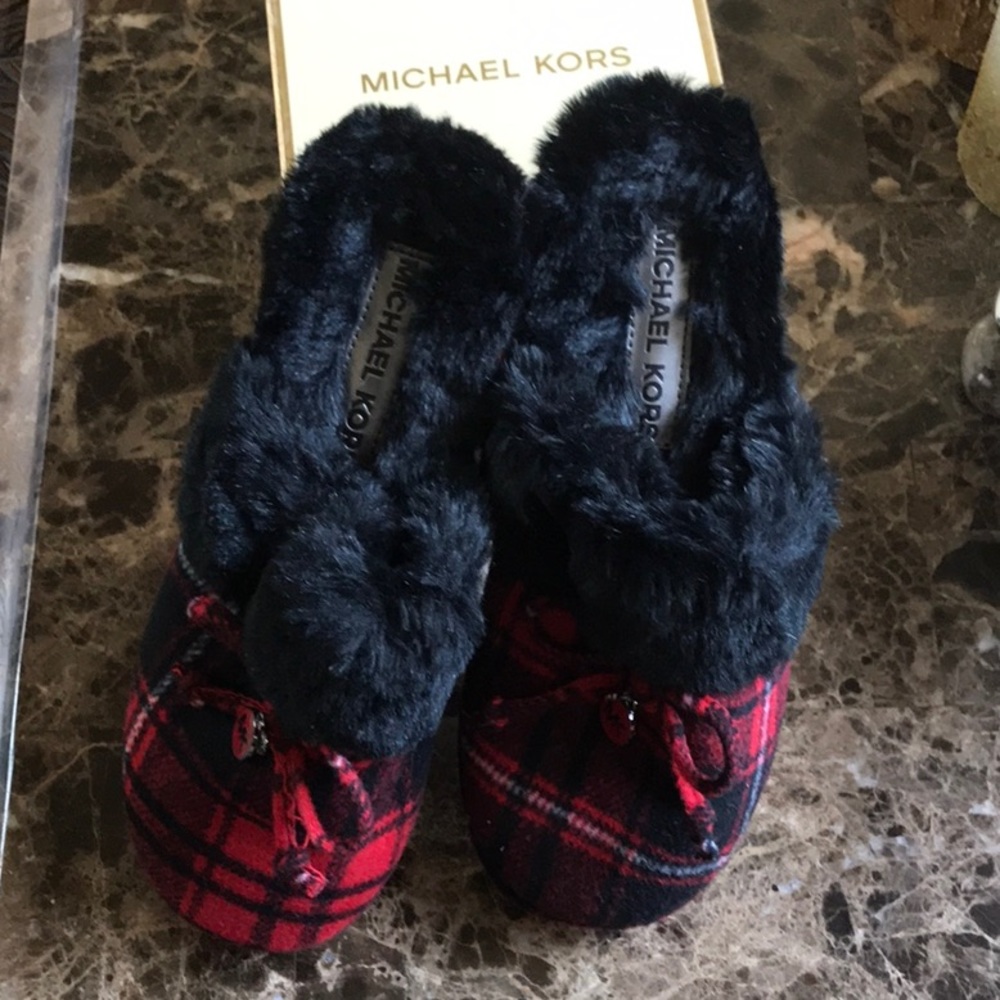 Michael Kors House Slippers size 7 M  Red/Black